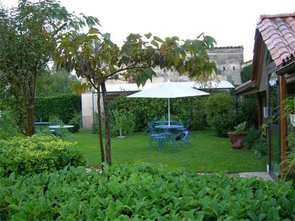 Hotel Entre 2 Mers Proche Bordeaux Carbon-Blanc Buitenkant foto