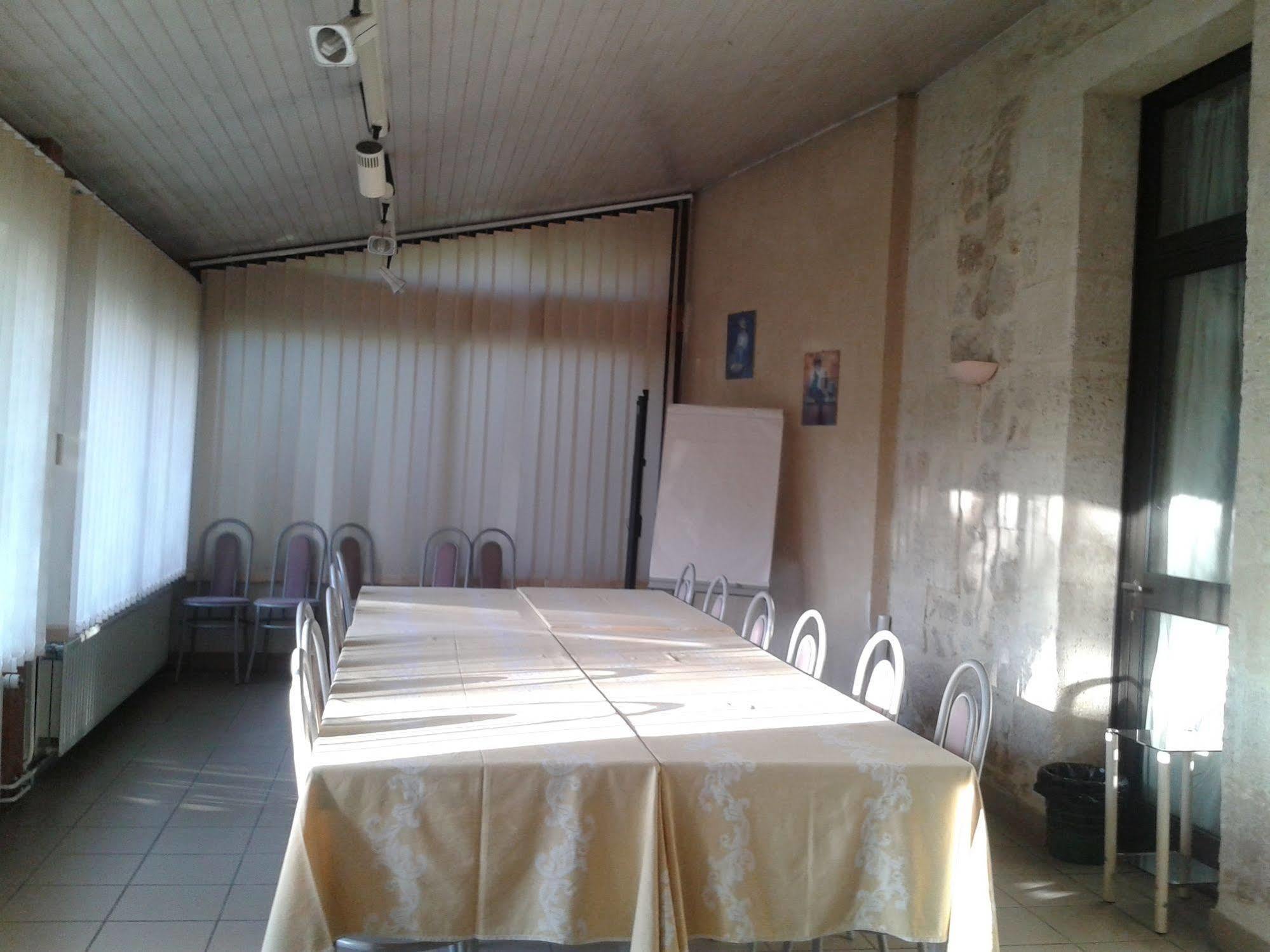 Hotel Entre 2 Mers Proche Bordeaux Carbon-Blanc Buitenkant foto